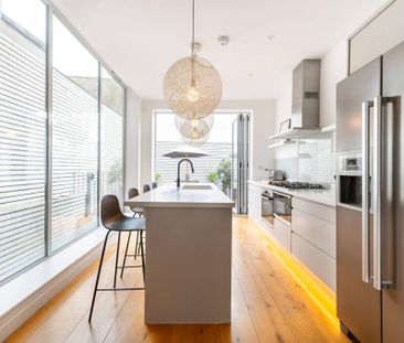 5 bedroom terraced house to rent - Photo 3