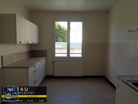 Location Appartement 4 pièces 93m² ALENCON 61000 - Photo 5