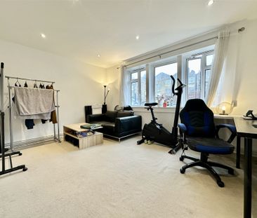 Islip Street, London - Photo 2