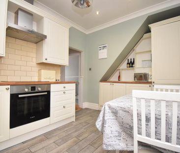 3 bedroom terraced house to rent - Photo 6