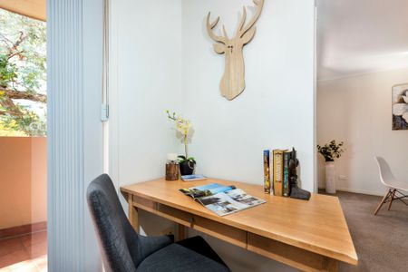 Two Bedroom Apartment in Great Area! - Photo 5