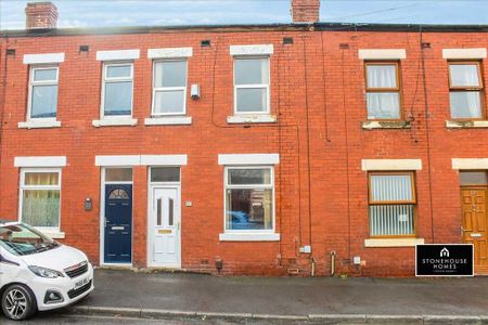 2 bedroom terraced house to rent - Photo 2