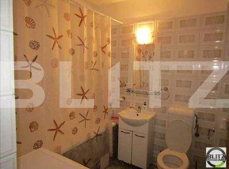 De inchiriat 2 camere, 50 mp! Parcare! Complet mobilat! Zona strazii Florilor! - Photo 5