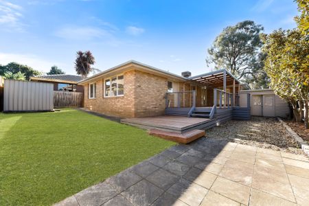 11 Burlington Crescent, Wantirna - Photo 3