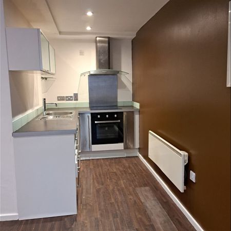 1 Bed Flat, Station Apartments, LS15 - Photo 3