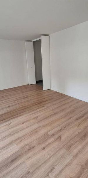 Location appartement studio 1 pièce 32 m² à Paris 12e Arrondissement (75012) Bel Air 7 - Photo 1