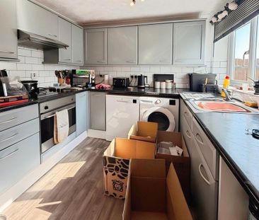 2 bedroom end of terrace house to rent - Photo 5
