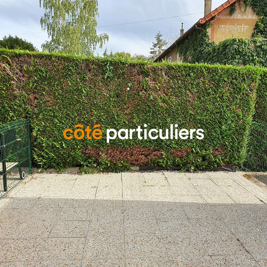 AMILLY AVEC TERRASSE ET STATIONNEMENT - Photo 1