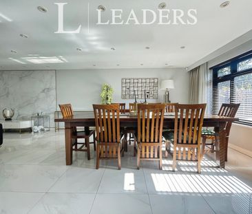 4 bedroom detached to rent Powers Hall End, Witham - Photo 6