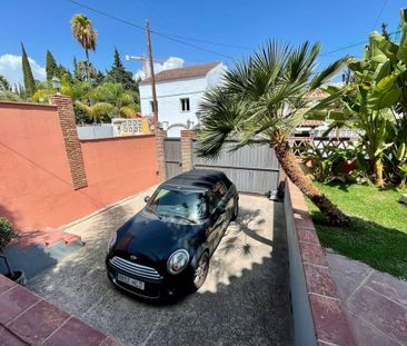 Luxury Villa for rent in Nueva Andalucia, Andalusia - Photo 5