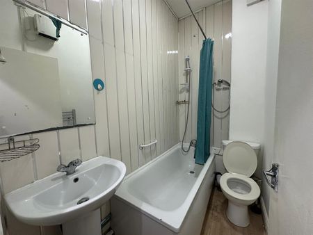 Chaucer Street - Photo 2