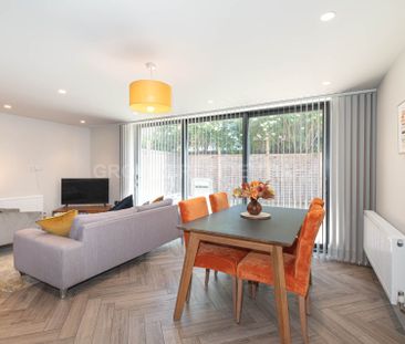 Price £4,250 pcm - Available 30/11/2026 - Furnished - Photo 2