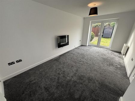 3 bedroom detached house to rent - Photo 2