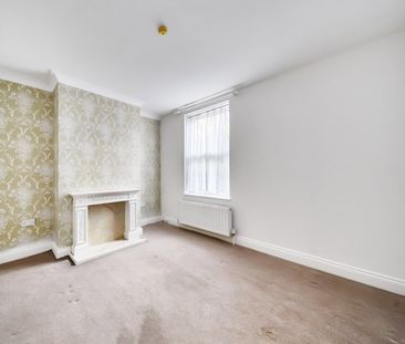 Terraced House to rent - Borstal Street, Rochester, ME1 - Photo 2
