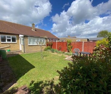 2 bedroom bungalow to rent - Photo 2