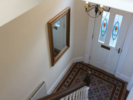 Edinburgh Grove (room 4), Armley, Leeds - Photo 2