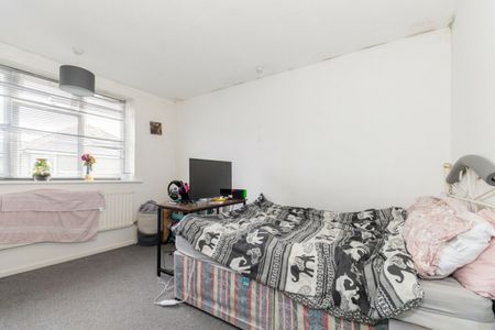 Large 6 Bed Student house Winton - Photo 4