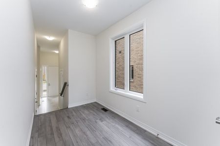 For Lease - 116 Turnberry Lane, Barrie, Ontario - Photo 3