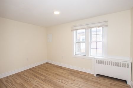 139 Oakdale Ave, St. Catharines - 2 Bedroom Upper Unit - Photo 5