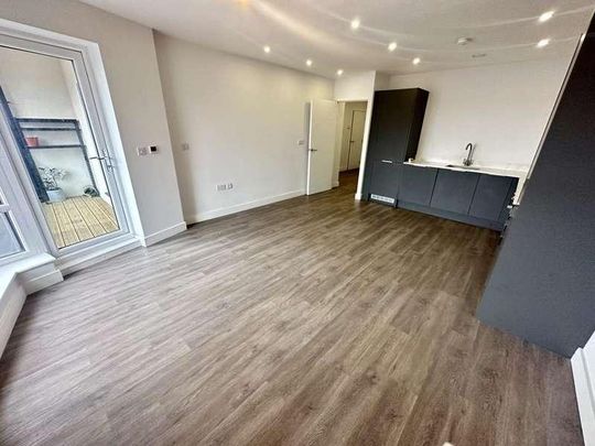 Dover Court, Dominion Road, Southall, UB2 - Photo 1