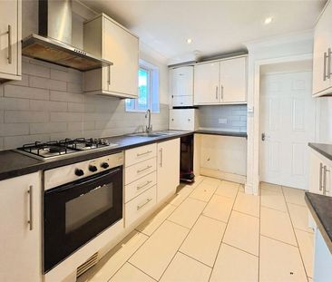 Dean Road, Hounslow, TW3 2EZ - Photo 6