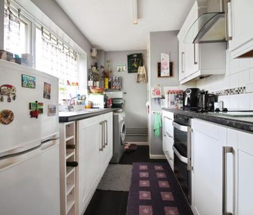 2 bedroom maisonette to rent - Photo 6