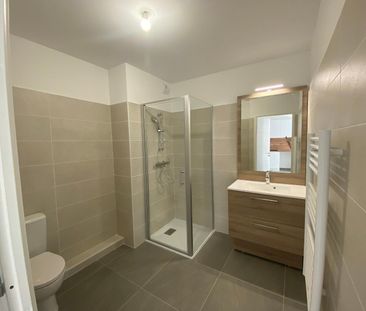 Location Appartement 2 pièces 41m² FREJUS 83600 - Photo 5