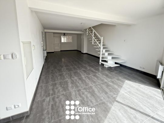 Location Appartement 4 pièces 125m² LES SABLES D OLONNE 85100 - Photo 1