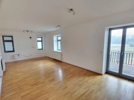 große 2-Zimmer-Wohnung mit 70m² - Balkon - inkl. Autoabstellplatz - Foto 4