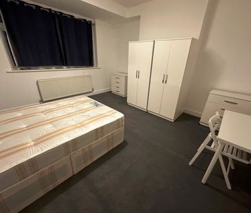 Room in a Shared Flat, Muswell Hill Broadway, N10 - Photo 1