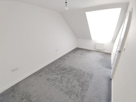 3 bedroom semi-detached house to rent - Photo 3