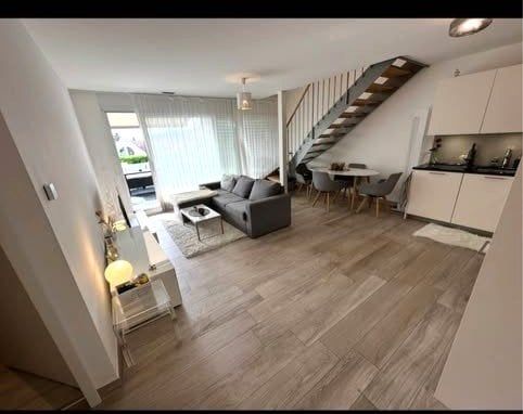 DUPLEX MODERNE DE 3.5 PIÈCES AVEC VUE SUR LES MONTAGNES - Photo 1