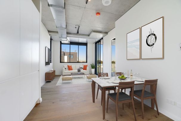 CONVENIENCE & LOCATION - "ST PETERS PARKSIDE APARTMENTS" - Pet Friendly! - Photo 1