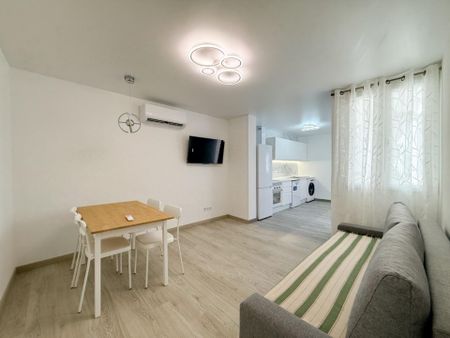 3-bedroom apartment for rent in the heart of Alicante - Photo 4