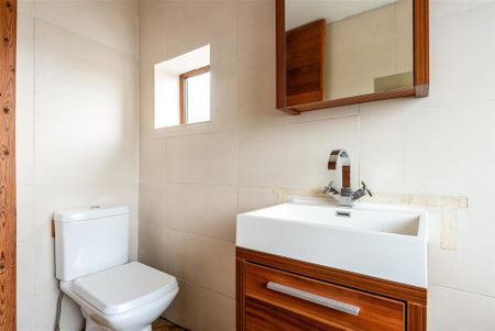 2 bedroom semi-detached house to rent - Photo 5