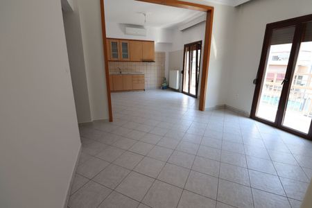 Διαμέρισμα για ενοικίαση Κέντρο (Μενεμένη) - Photo 5