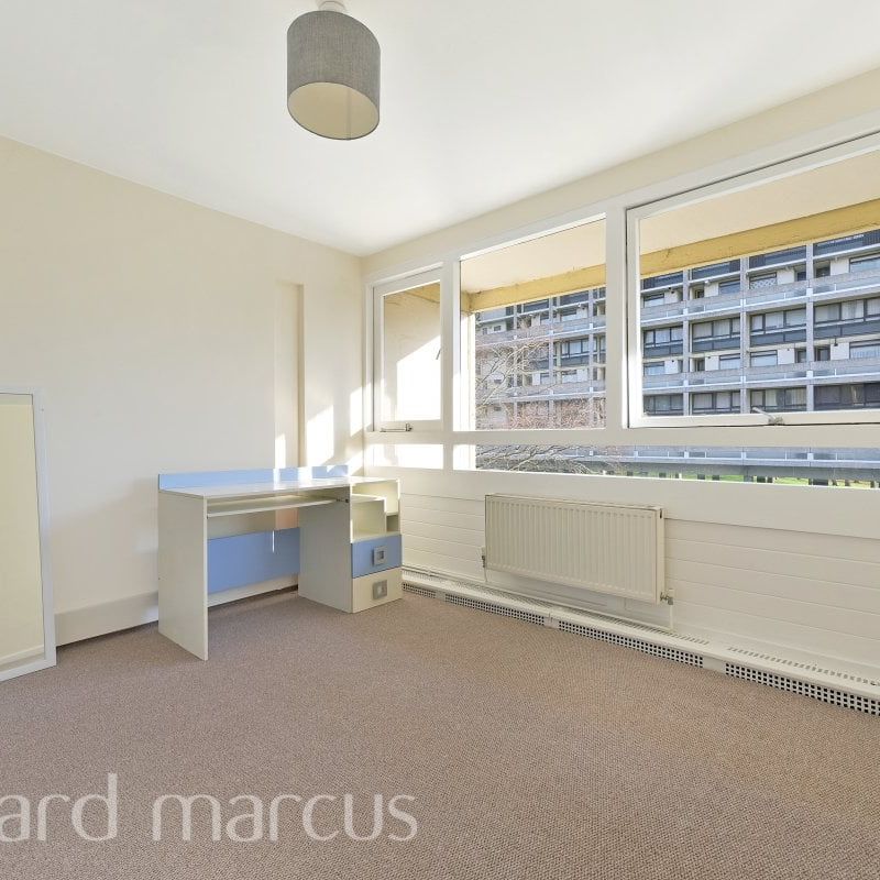 Highcliffe Drive - Photo 1