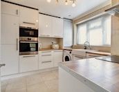 Wilson Road, SE5 - Photo 1