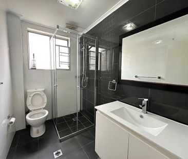 Ground Floor Unit. Security Access. - Photo 6