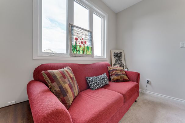 For Lease - 715 Derreen Avenue, Stittsville - Munster - Richmond, Ontario - Photo 1