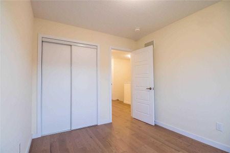 For Lease - 76 Scarletwood Street, Hamilton, Ontario - Photo 5