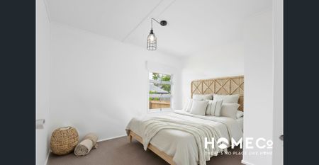 Ground Floor Flat With Private Courtyard - Photo 3