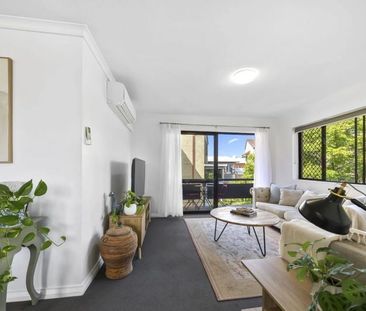 Inner-City Living in the Heart of New Farm - Photo 2