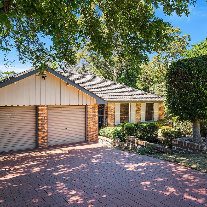 Contemporary Family Home with Poolside Entertaining & Leafy Outlooks - Photo 1