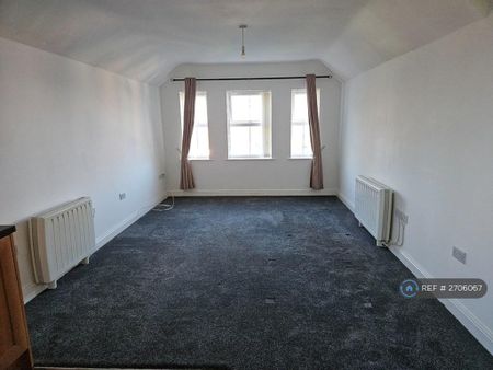 2 bedroom penthouse to rent - Photo 3