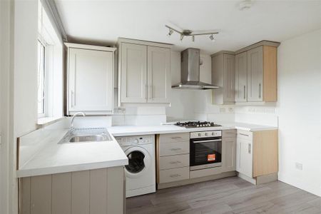 3 bedroom apartment to rent - Photo 5