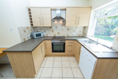 The Turnways, Headingley, Leeds - Photo 2