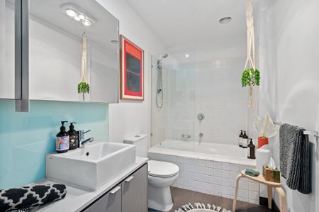 35/2 Gordon Street, Elsternwick VIC 3185 - Apartment For Rent | Domain - Photo 2