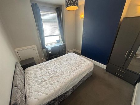 1 bedroom private hall to rent - Photo 3