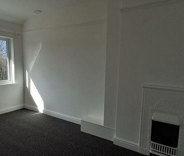 2 bedroom semi-detached house to rent - Photo 3